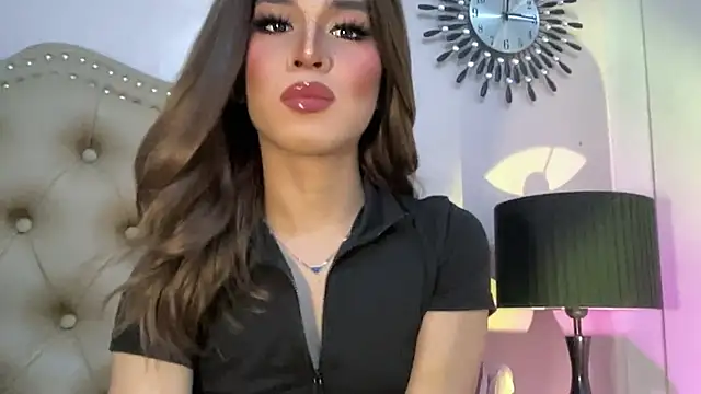 Snapshot of solana_imani chatting on October 2025 03:49:01 PM solana imani online show from October 2025 03:49:01 PM