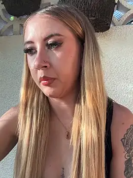 Snapshot of asraifae chatting on October 2025 09:18:01 AM asraifae online show from October 2025 09:18:01 AM