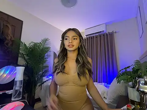 underratedGIRLS online show from September 2025 12:49:02 PM