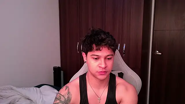 Snapshot of domsantiago_ chatting on October 2025 02:57:01 PM domsantiago online show from October 2025 02:57:01 PM