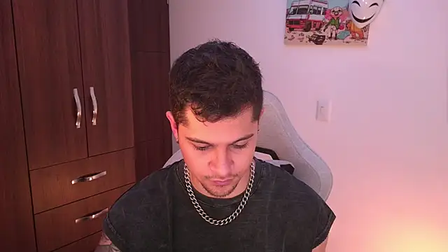 Snapshot of domsantiago_ chatting on November 2025 01:29:02 AM domsantiago online show from November 2025 01:29:02 AM