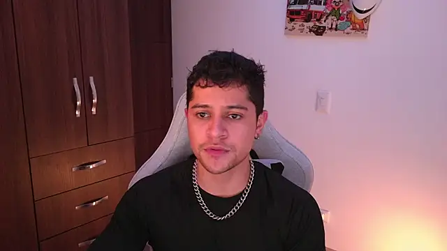 Snapshot of domsantiago_ chatting on November 2025 02:10:02 AM domsantiago online show from November 2025 02:10:02 AM