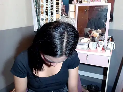 Snapshot of miya_khali chatting on October 2025 05:15:02 PM miya khali online show from October 2025 05:15:02 PM