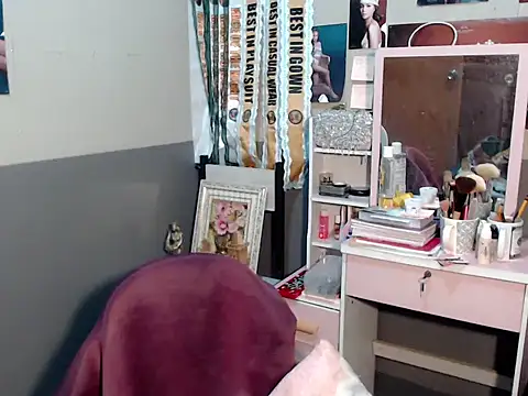 Snapshot of miya_khali chatting on November 2025 12:00:02 PM miya khali online show from November 2025 12:00:02 PM