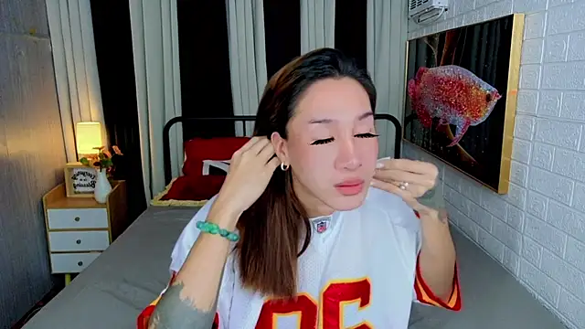 TRANSGODDESSA online show from November 2025 01:28:02 AM