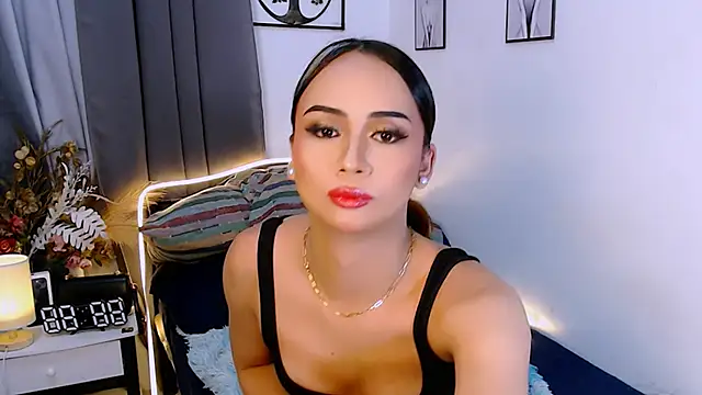 Snapshot of Zialustts chatting on October 2025 04:06:02 PM Zialustts online show from October 2025 04:06:02 PM