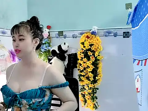 Snapshot of emgaixinhngoan chatting on September 2025 11:51:01 PM emgaixinhngoan online show from September 2025 11:51:01 PM