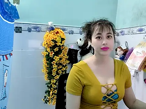 Snapshot of emgaixinhngoan chatting on September 2025 12:37:02 AM emgaixinhngoan online show from September 2025 12:37:02 AM