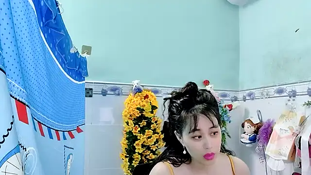 Snapshot of emgaixinhngoan chatting on October 2025 04:15:02 PM emgaixinhngoan online show from October 2025 04:15:02 PM