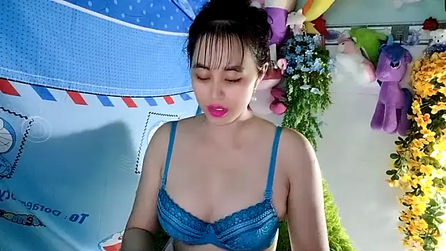 Snapshot of emgaixinhngoan chatting on October 2025 04:19:01 PM emgaixinhngoan online show from October 2025 04:19:01 PM