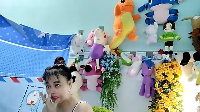 Snapshot of emgaixinhngoan chatting on October 2025 11:26:02 PM emgaixinhngoan online show from October 2025 11:26:02 PM