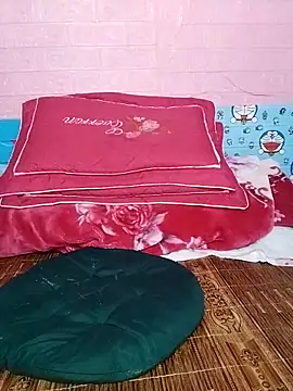 Snapshot of Heny_LT chatting on October 2025 02:36:02 AM Heny LT online show from October 2025 02:36:02 AM