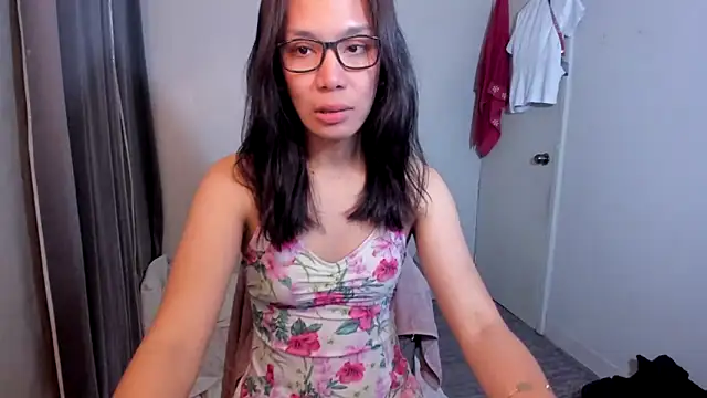 Snapshot of lucyshanex chatting on September 2025 02:11:02 PM lucyshanex online show from September 2025 02:11:02 PM