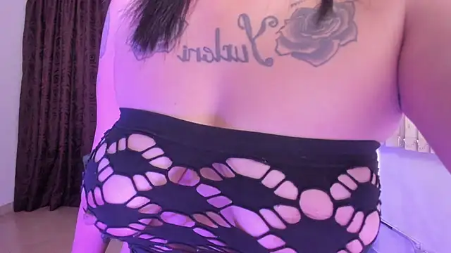 Snapshot of Dantzel_ chatting on November 2025 07:46:02 PM Dantzel online show from November 2025 07:46:02 PM