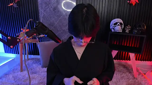 luixdust  online show from October 2025 03:39:02 AM