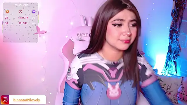 hinnata lovely online show from September 2025 12:32:02 PM