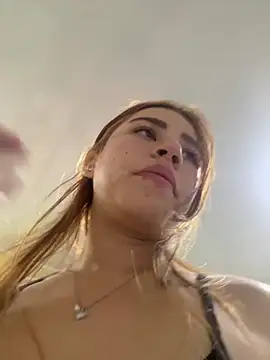 Snapshot of Solara- chatting on November 2025 07:58:01 PM Solara- online show from November 2025 07:58:01 PM