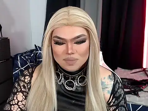 michellevixen922 online show from October 2025 04:41:02 PM