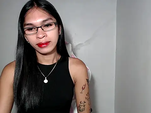 sexloverxxz online show from November 2025 12:21:01 AM