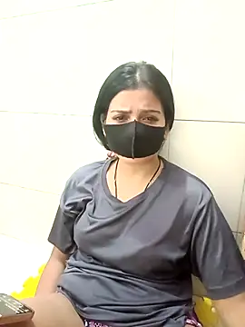 Snapshot of Hot_Jaanvi_ chatting on October 2025 05:43:02 PM Hot Jaanvi online show from October 2025 05:43:02 PM