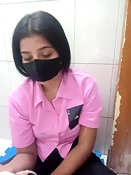 Snapshot of Hot_Jaanvi_ chatting on October 2025 06:12:01 PM Hot Jaanvi online show from October 2025 06:12:01 PM