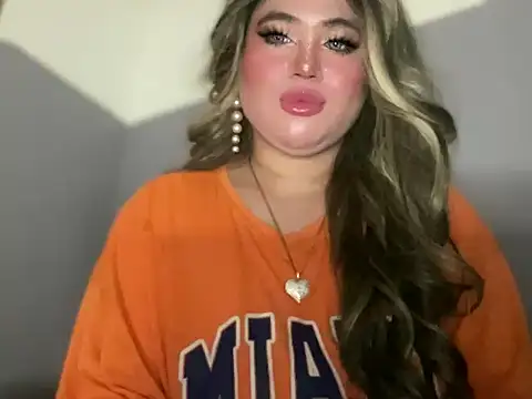 Naughtyrosecum online show from October 2025 03:20:02 PM