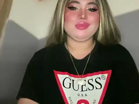 Naughtyrosecum online show from November 2025 02:59:02 PM