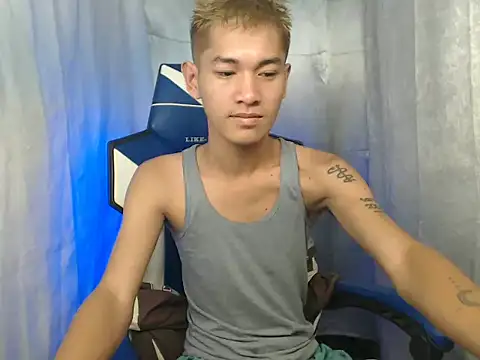 riks tyler online show from October 2025 05:04:01 PM