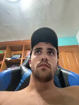 Snapshot of aavrdvh33 chatting on November 2025 10:10:02 PM aavrdvh33 online show from November 2025 10:10:02 PM