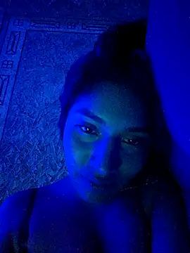 Sharlotte Watts online show from September 2025 02:11:01 AM