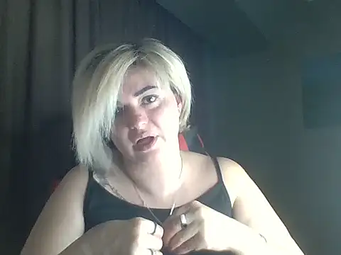 Snapshot of Wymini chatting on September 2025 01:07:01 AM Wymini online show from September 2025 01:07:01 AM
