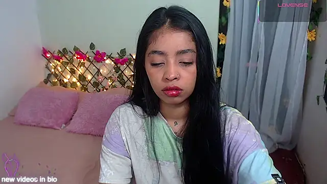 Snapshot of Angie_Lee01 chatting on September 2025 12:40:02 PM Angie Lee01 online show from September 2025 12:40:02 PM