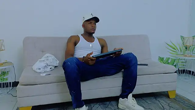 AndrewLandazuri online show from September 2025 03:34:02 PM