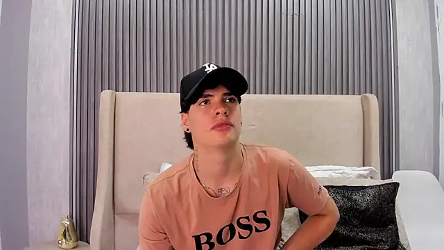 BenitoSaenz online show from October 2025 03:28:01 AM