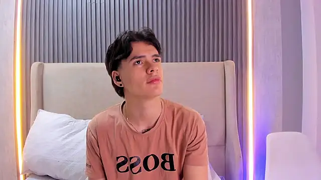 BenitoSaenz online show from November 2025 10:59:01 AM