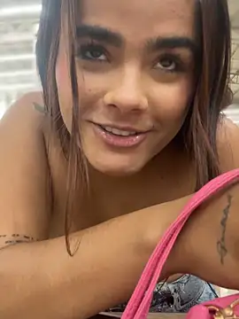 Snapshot of Kaily_Sweet16 chatting on October 2025 08:50:02 PM Kaily Sweet16 online show from October 2025 08:50:02 PM