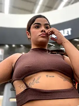 Snapshot of Kaily_Sweet16 chatting on October 2025 06:45:02 PM Kaily Sweet16 online show from October 2025 06:45:02 PM