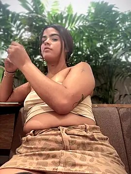 Snapshot of Kaily_Sweet16 chatting on October 2025 07:37:01 PM Kaily Sweet16 online show from October 2025 07:37:01 PM