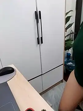 Mina luna online show from September 2025 10:44:02 PM