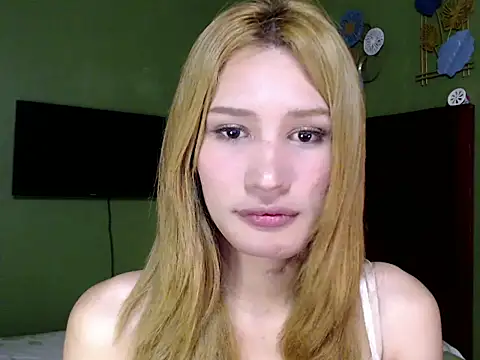 SerenaCortesi online show from September 2025 11:21:01 AM