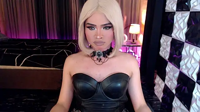 BigCockMaxineTS online show from October 2025 05:39:01 PM