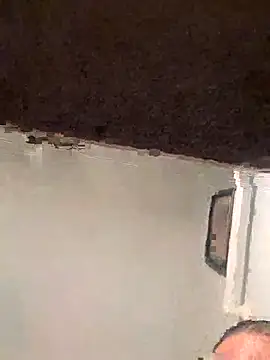 Snapshot of Cnutt310 chatting on November 2025 01:40:01 AM Cnutt310 online show from November 2025 01:40:01 AM