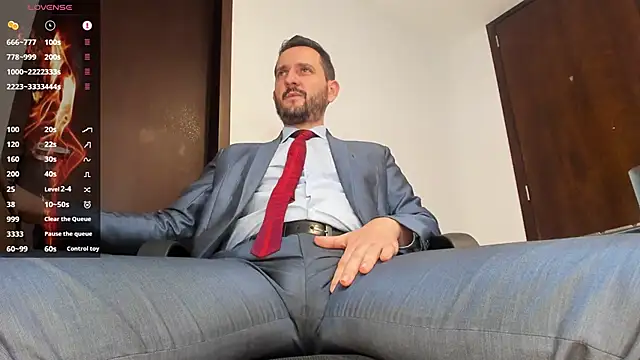 KarlBoss1 online show from October 2025 11:05:02 PM