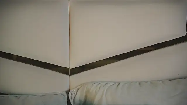 Snapshot of ambar_rosse25 chatting on September 2025 11:43:02 AM ambar rosse25 online show from September 2025 11:43:02 AM