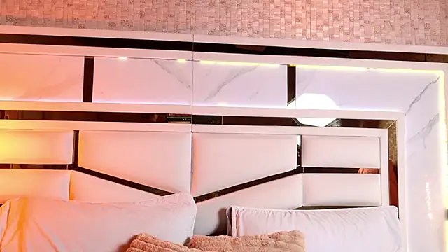 Snapshot of ambar_rosse25 chatting on October 2025 11:42:02 AM ambar rosse25 online show from October 2025 11:42:02 AM