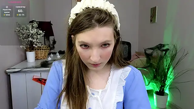 Mia Myles online show from October 2025 10:05:02 AM