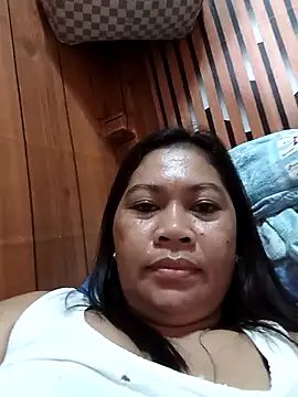 Snapshot of sexybitch_02 chatting on November 2025 11:25:02 PM sexybitch 02 online show from November 2025 11:25:02 PM