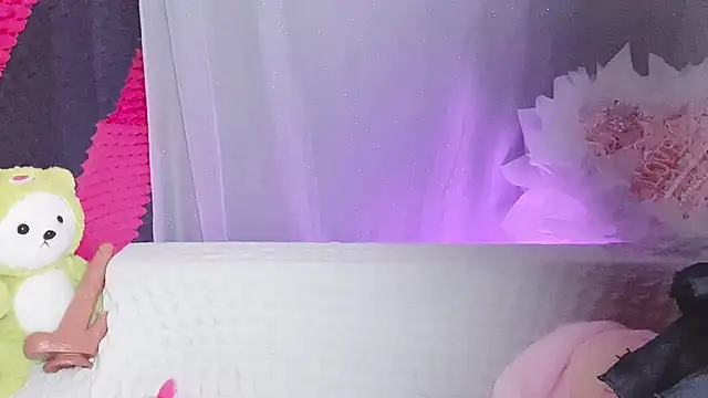 Snapshot of kemybaby chatting on October 2025 06:41:02 PM kemybaby online show from October 2025 06:41:02 PM