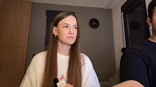 Snapshot of TenDouble chatting on October 2025 06:20:01 PM TenDouble online show from October 2025 06:20:01 PM