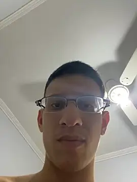 Snapshot of safadezanunes2 chatting on October 2025 08:33:02 PM safadezanunes2 online show from October 2025 08:33:02 PM